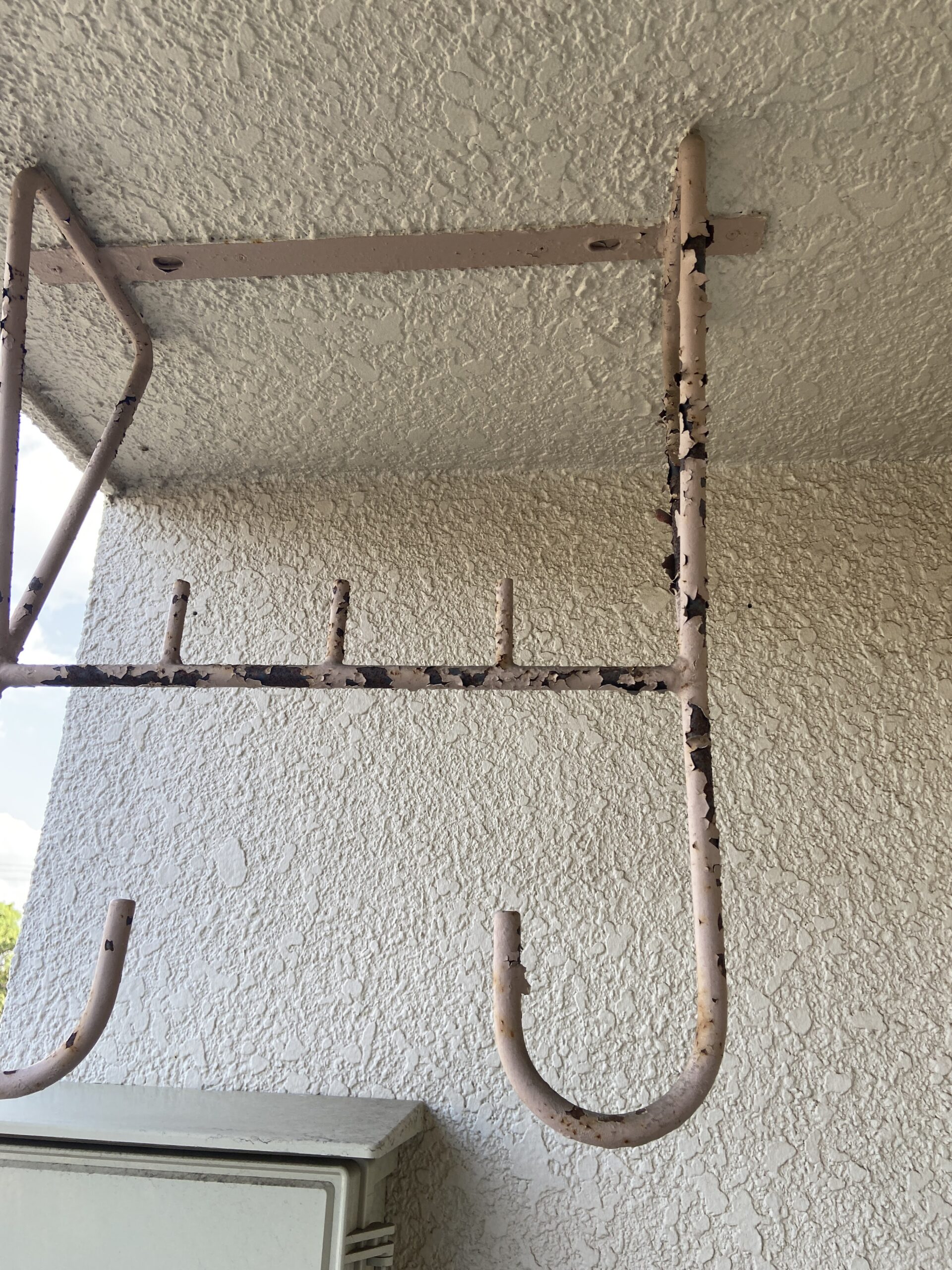 古民家のベランダが復活！サビ落としと塗装で低価格リフォーム